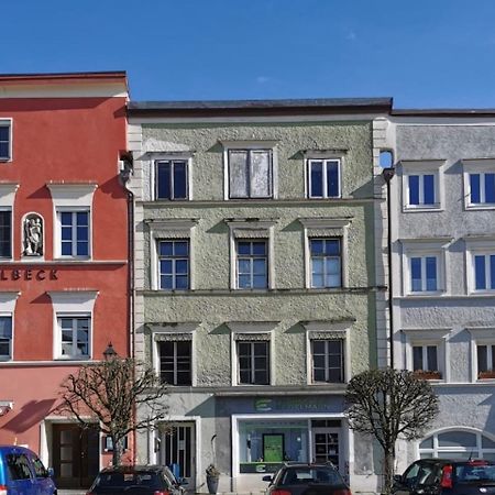 Greenhouse Apartment Am Stadtplatz Tittmoning Dış mekan fotoğraf