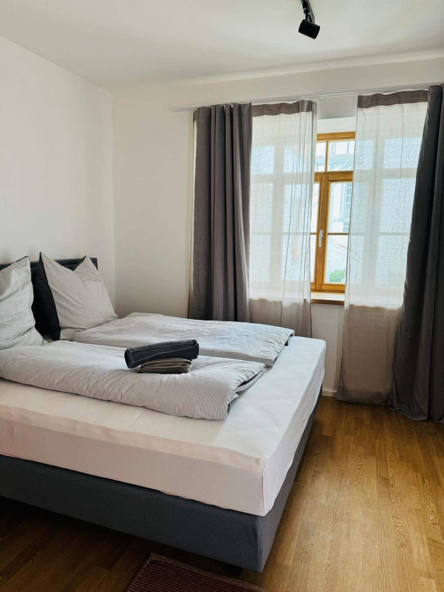 Greenhouse Apartment Am Stadtplatz Tittmoning Dış mekan fotoğraf