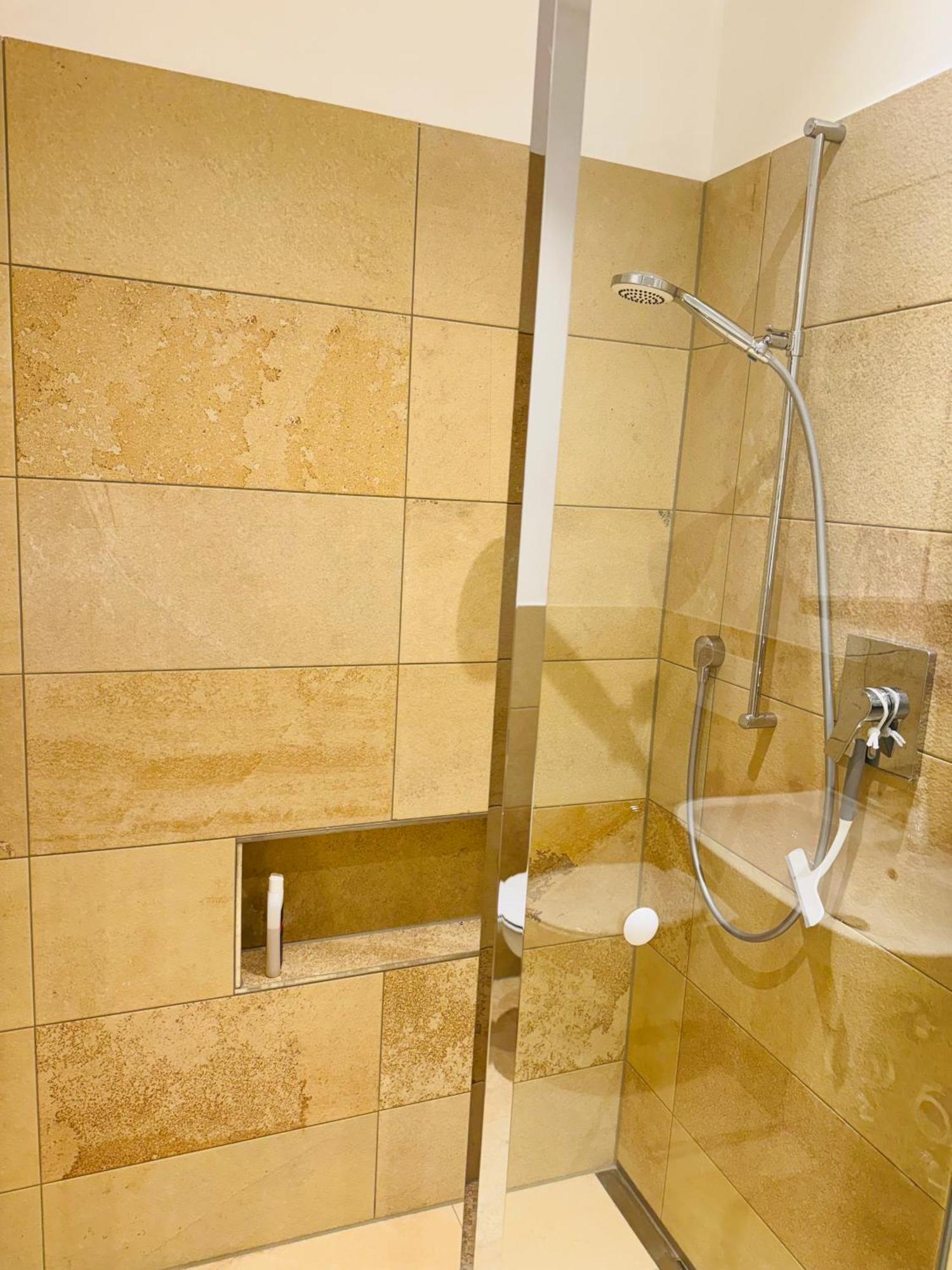 Greenhouse Apartment Am Stadtplatz Tittmoning Dış mekan fotoğraf